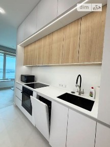 Довготривала оренда 1к квартири на вул. Набережна Перемоги 7 • ID 34827148