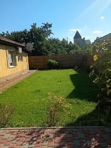 Продаж сучасного будинку із сонячною електростанцією у смт Слобожанське
