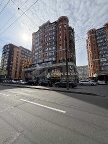 ‼️Продаж фасадного приміщення з орендарем на Зарічанській | 535м2‼️