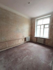 Продам нежитлове приміщення на 1 поверсі 81 кВ. м Гагаріна Нагорка