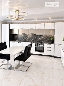 Продаж 2 поверхового будинку з ділянкою на 5 соток, 97 кв. м, 3 кімнати, на вул. Грушева • ID 34831971