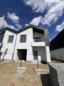 Продаж 2 поверхового дуплекса з ділянкою на 1.96 сотки, 126 кв. м, 4 кімнати, на вул. Січового Стрільця Петріва 6 • ID 34828351