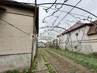 Продається затишний будинок у селі Олешник. Закарпаття