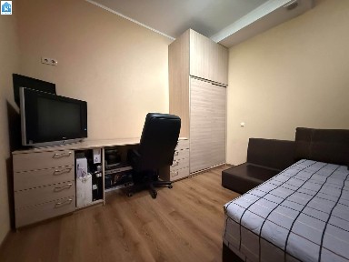 Продам 2к. квартиру Центр Володарского ремонт автономка