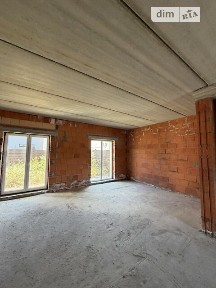 Продаж 2 поверхового таунхауса 141 кв. м, 4 кімнати, на вул. 24-го Серпня 1 • ID 34774545