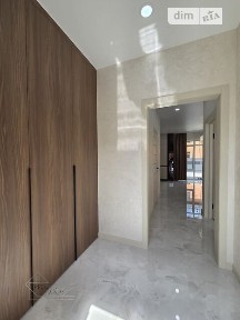 Продаж 2 поверхового таунхауса з ділянкою на 1.5 сотки, 90 кв. м, 3 кімнати, на вул. Традиційна • ID 34574801
