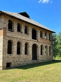 Продається будинок з земельною ділянкою 13.27 сотих Верховинський район, село Білоберізка