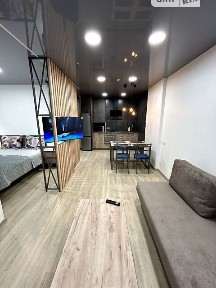 Продаж 2к квартири 43 кв. м на вул. Космічна • ID 34833682