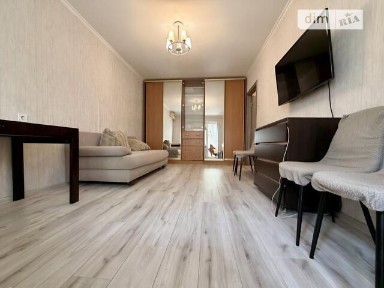 Продаж 2к квартири 49 кв. м на вул. Академіка Корольова • ID 34832583