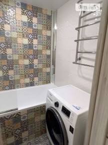Продаж 3к квартири 63 кв. м на вул. Скидановська 4, кв. 28 • ID 34831985