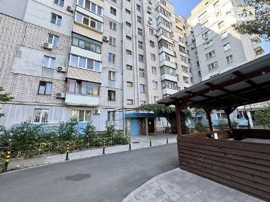 Продаж 2к квартири 52 кв. м на вул. Дарницька 4 • ID 34831929