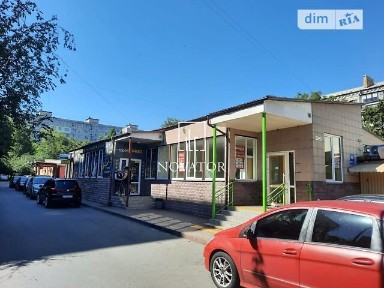 Продаж офісного приміщення 717 кв. м. на 1 поверсі на вул. Святошинська 40, одноповерхова будівля • ID 34834418