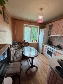 Без %. Продаж 2 кім. вул. Вірменська 3 м. Вирлиця