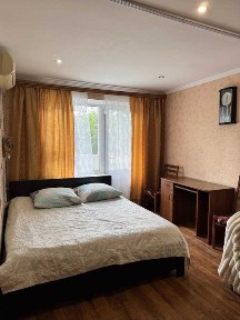 1-на квартира Михайла Донця 17/46 поруч парк ВІДРАДНИЙ НАУ метро ШУЛЯВСЬКА КПІ Ж/Д вокзал