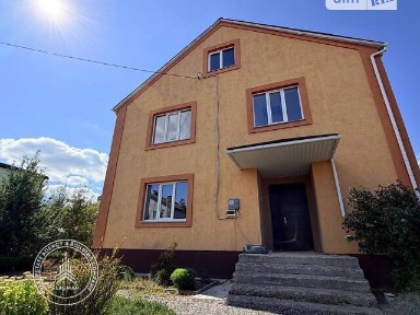 Продаж 2 поверхового будинку з верандою і ділянкою на 12 соток, 180 кв. м, 4 кімнати, на вул. Юри Гната 9 • ID 34835406