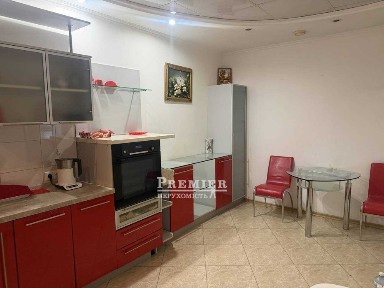 3к квартира 110 м² у ЖК «Стрекоза», окремі кімнати, простора кухня-вітальня та генератор