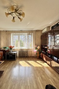 Продам 2-х комнатную квартиру в кирпичном доме центр города