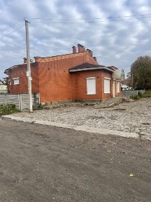 Комерційна будівля, магазин, офіс, складські приміщення 235 кв м.