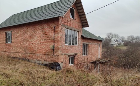 Продам будинок в м. Снятин, із земельною ділянкою, 5 хв до центру