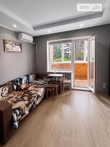 Продаж 3к квартири 76 кв. м на вул. Олександри Екстер 12 • ID 34839454