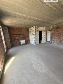 Продаж 1к квартири 57 кв. м на вул. Героїв України 4 • ID 34838182