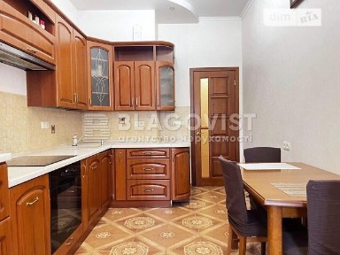 Продаж 3к квартири 112.5 кв. м на вул. Коновальця Євгена 32Г • ID 34837867