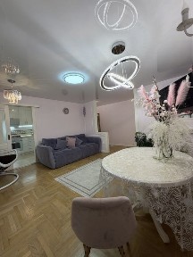 Продається 4х кімнатна квартира в центрі міста