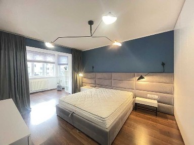 Здається сучасна 3к. квартира в центрі