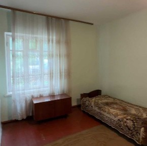 Продаж 2к квартири 53 кв. м на Замості вул. Юрія Клена з ділянкою