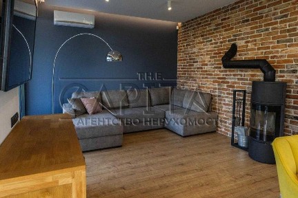 Продаж будинку 298 м² / 6 соток/ м. Славутич 2 км / Осокорки 2,5 км / Дарницький / вул. Садова / Сауна, тераса, укриття / Автономний