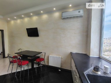 Літературна вулиця, район Приморський, Одеса, вул. Літературна 12А • ID 34840786