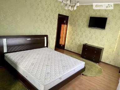 Довготривала оренда 2к квартири на вул. Ніжинська 5 • ID 34839386