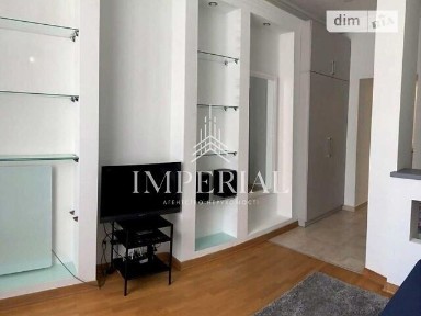 Довготривала оренда 2к квартири на вул. Івана Франка 9 • ID 34837983