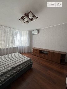 Миколи Бажана проспект, мікрорайон Осокорки, район Дарницький, Київ, метро Осокорки, просп. Миколи Бажана 10 • ID 34766462