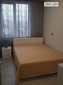 Петропавлівська вулиця, мікрорайон Куренівка, район Подільський, Київ, метро Дорогожичі, вул. Петропавлівська 40 33794641