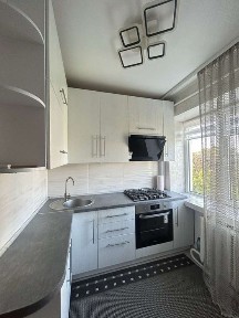 Продається 3-кімнатна квартира в центрі міста Рівне