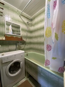 Продам 3 кімнатну квартиру по вул. Генерала Безручка