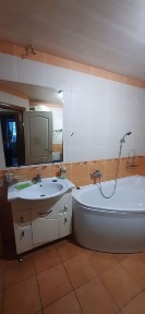 Продаж 2 к квартири з автономкою на Кондрат'єва