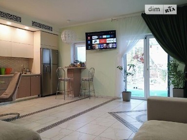 Продаж 2 поверхового таунхауса з ділянкою на 2 сотки, 125 кв. м, 5 кімнат, на вул. Каштанова • ID 34841564