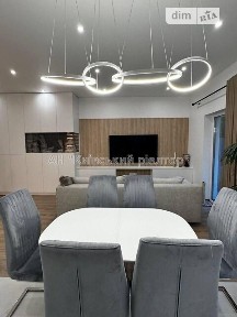 Продаж 3 поверхового таунхауса з ділянкою на 1.2 сотки, 120 кв. м, 5 кімнат, на вул. 3-тя лінія • ID 34841537