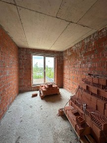 Продаж спарки до кільцевої | Зубра з розкішною терасою