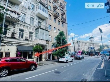 Продаж комерційного приміщення на вул. Мала Житомирська, площа 500 кв. м • ID 34905912