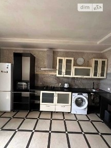 Продаж 2 поверхового будинку з верандою і ділянкою на 8 соток, 228 кв. м, 4 кімнати, на вул. Першотравнева 26 • ID 34840622