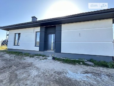 Продаж 1 поверхового дуплекса з ділянкою на 4.3 сотки, 80 кв. м, 3 кімнати, на вул. Приміська • ID 34836617
