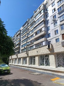 Продаж 3-кімнатної квартири Солом'янський район вул. Григорія Кочура, 4