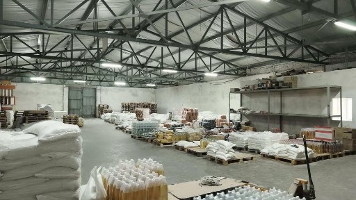 Продається хороша комерційна будівля в економічно розвинутому діловому районі в м. Калуш