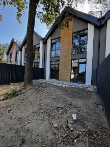 Продаж 2 поверхового таунхауса 100 кв. м, 4 кімнати, на вул. Леха Качинського 5 • ID 34845282