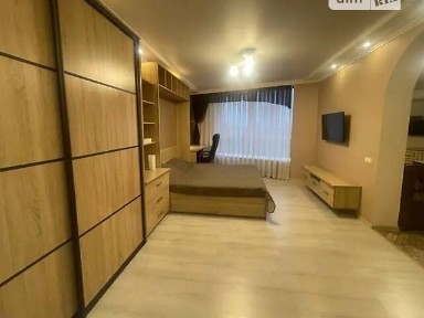 Продаж 1к квартири 50 кв. м на пров. Коломийський 17/31А • ID 34848412