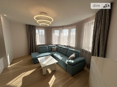 Продаж 3к квартири 100 кв. м на вул. Боголюбова 21 • ID 34847846