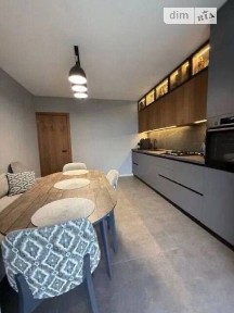 Довготривала оренда 2к квартири на вул. Набережна Перемоги 44Л • ID 34850093
